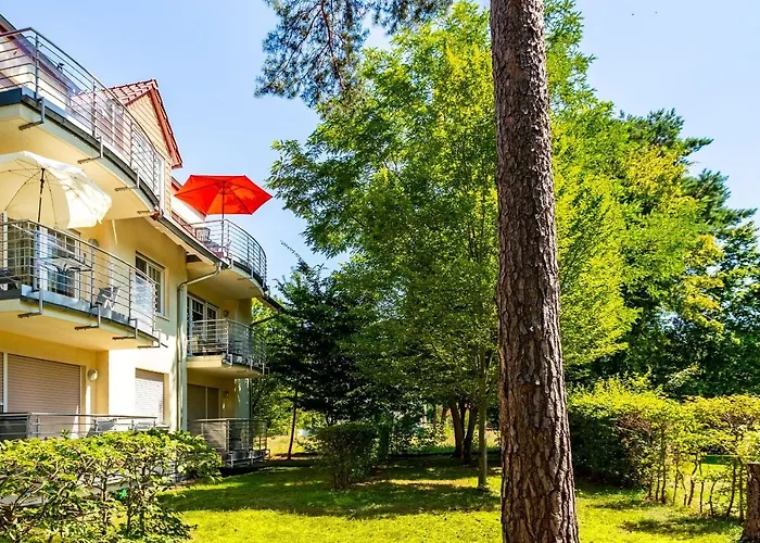 Ferienwohnung Christiane In Der Villa Zum Kronprinzen Direkt Gegenueber Der Saarowtherme