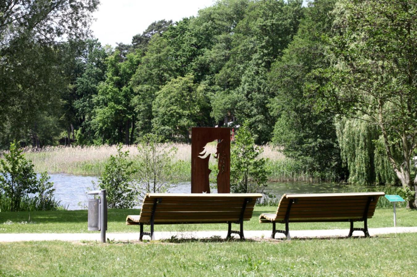 Christiane In Der Zum Kronprinzen Direkt Gegenueber Der Saarowtherme Appartement Bad Saarow
